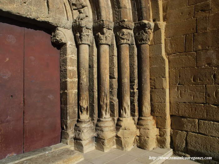 CAPITELES DEL LADO ESTE